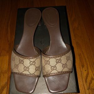 Gucci mono slides (gently used)